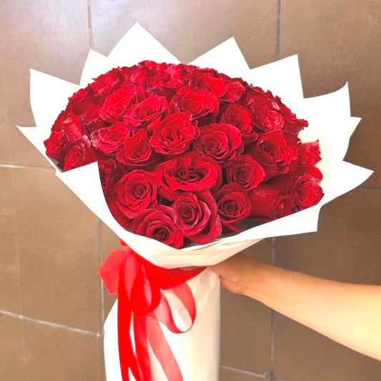 Ramo de 50 rosas rojas