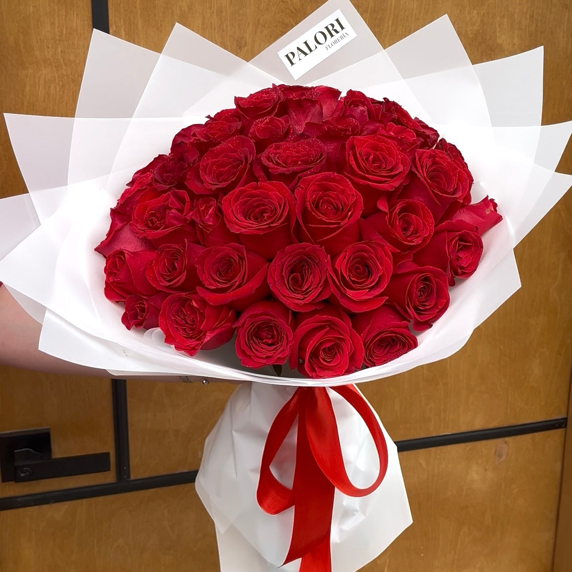 Ramo de 50 rosas rojas