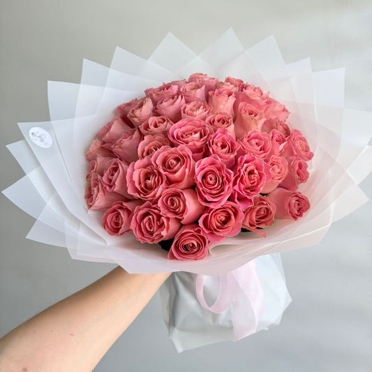 Ramo de 50 rosas rositas